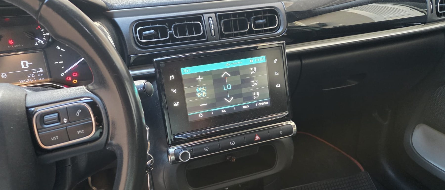 Citroën C3 PureTech 82 Shine usata Torchiara Cilento - foto 7