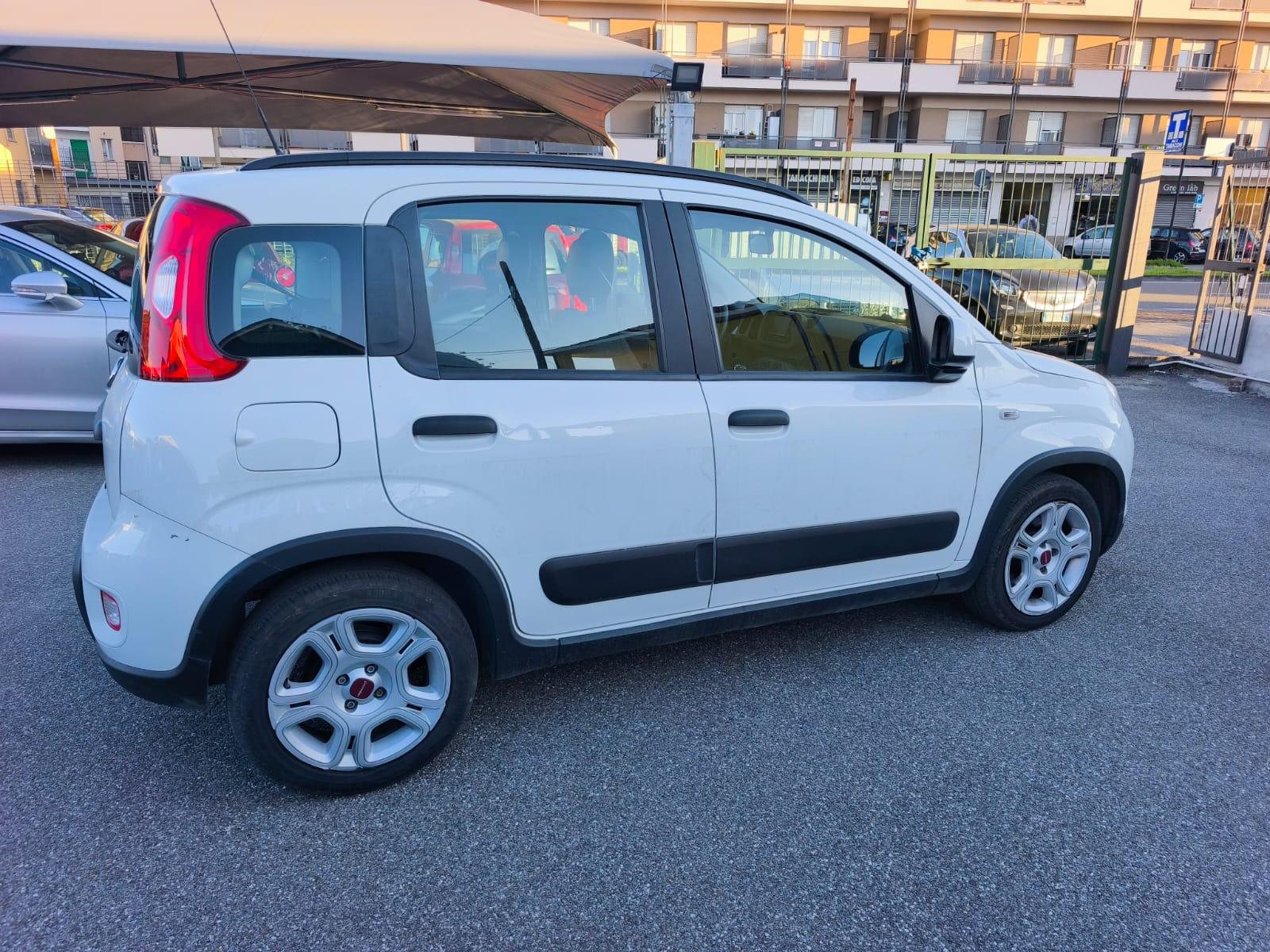 Fiat Panda 1.0 FireFly S&S Hybrid City Life usata Torchiara Cilento - foto 3
