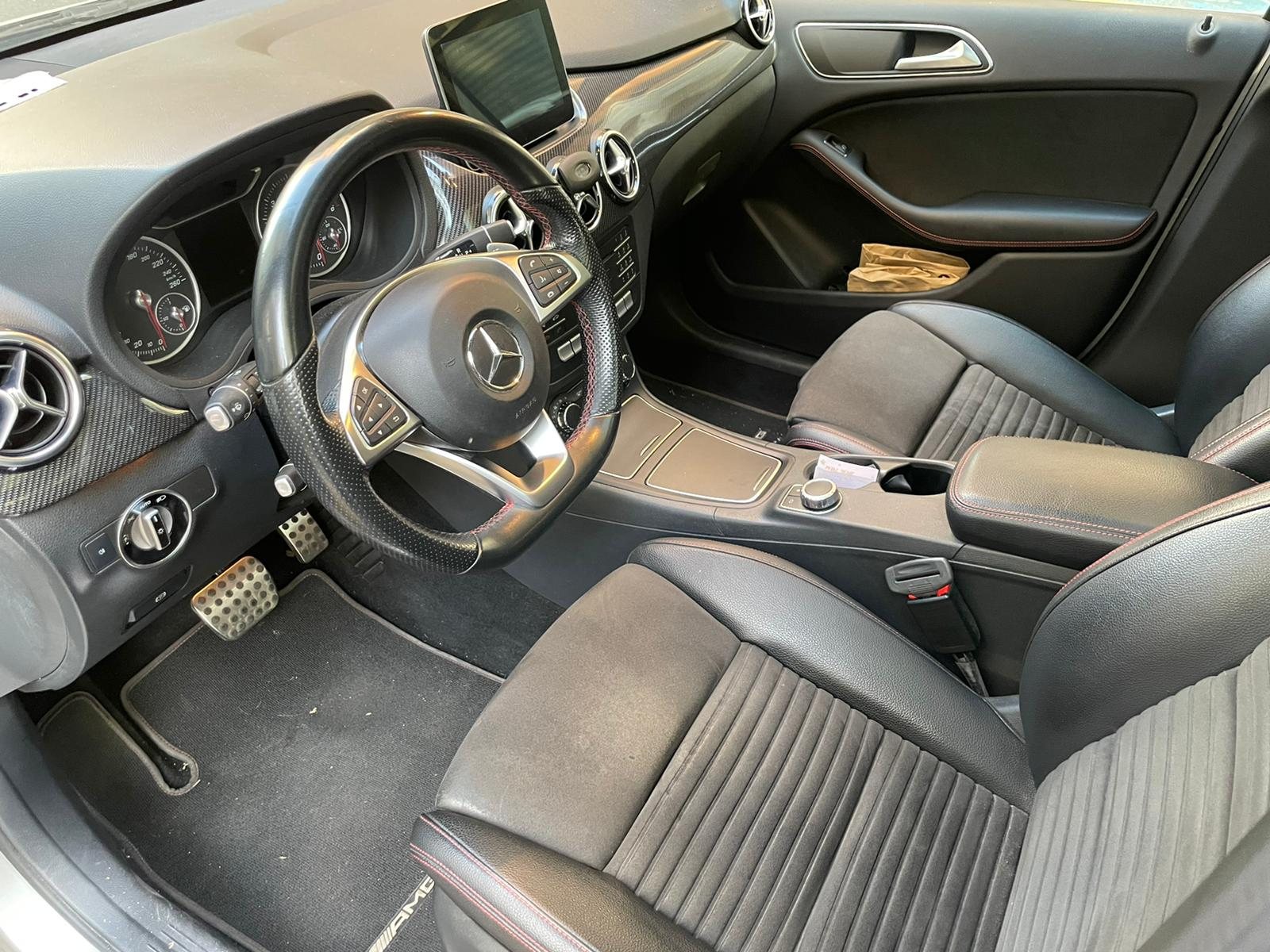 Mercedes-Benz Classe B 180 d Automatic Premium AMG Line usata Torchiara Cilento - foto 6