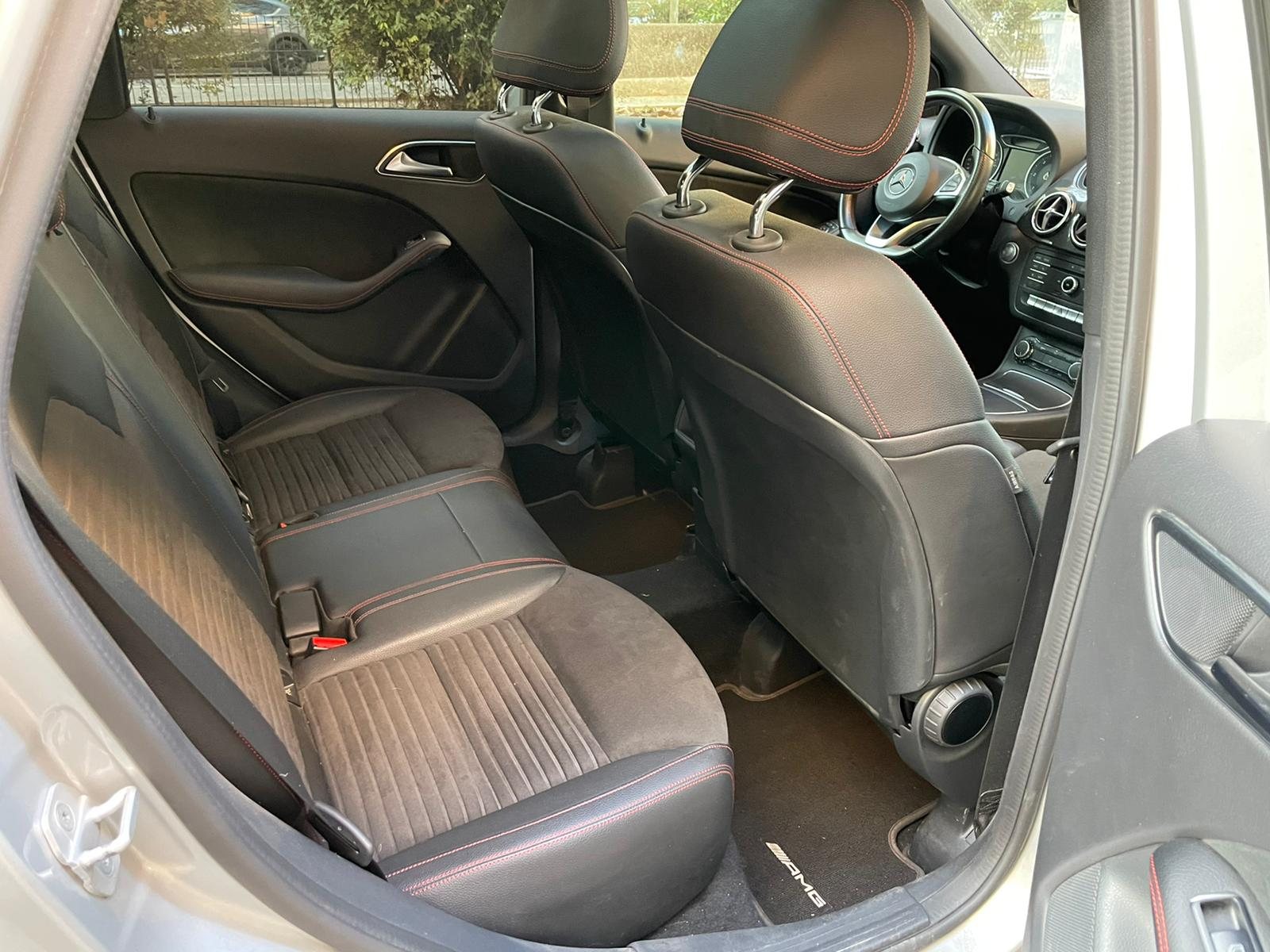 Mercedes-Benz Classe B 180 d Automatic Premium AMG Line usata Torchiara Cilento - foto 8