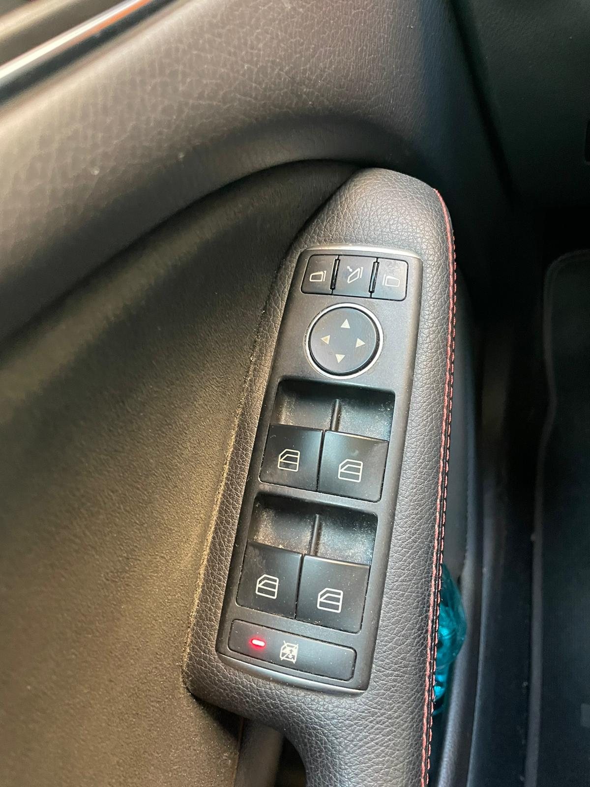 Mercedes-Benz Classe B 180 d Automatic Premium AMG Line usata Torchiara Cilento - foto 17